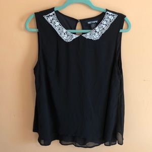 Black white skull lace collar tank